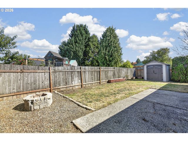 1608 Nw 3RD St, Battle Ground, WA 98604