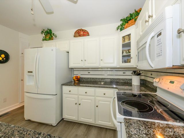 2704 Gold Spike Court, Matthews, NC 28105