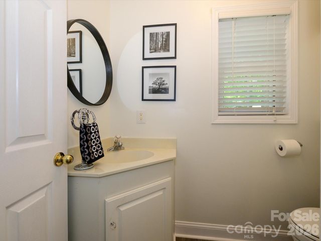 2704 Gold Spike Court, Matthews, NC 28105