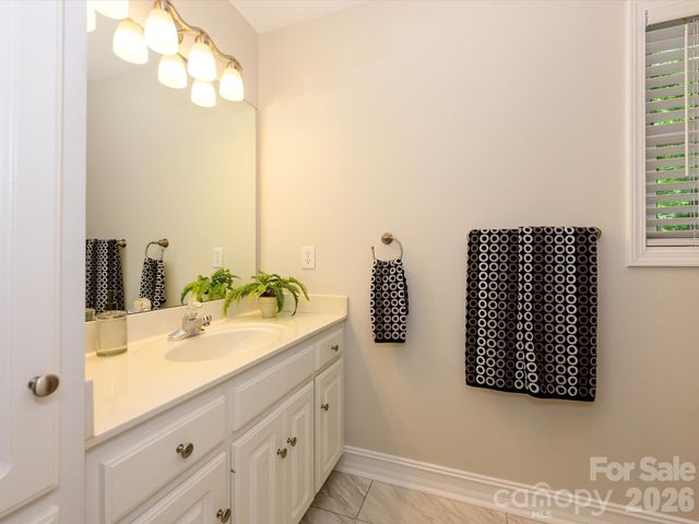 2704 Gold Spike Court, Matthews, NC 28105