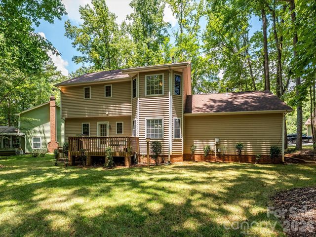 2704 Gold Spike Court, Matthews, NC 28105