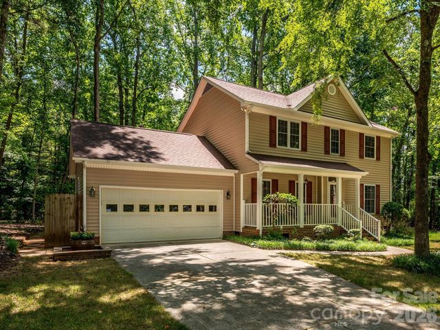 2704 Gold Spike Court, Matthews, NC 28105
