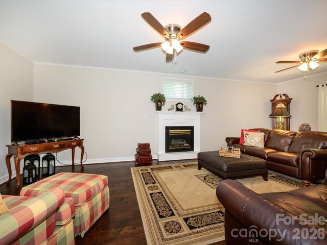 2704 Gold Spike Court, Matthews, NC 28105
