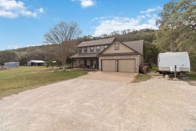 9238 N Point Dr, San Antonio, TX 78266