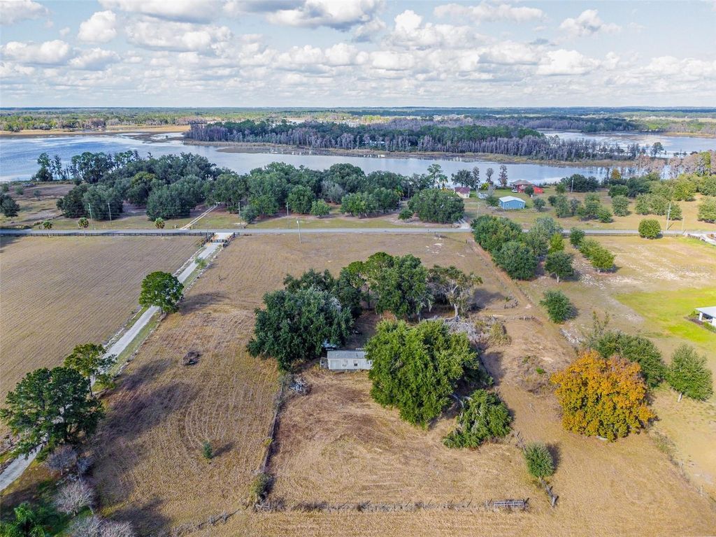 Image 17 of property listing at 7700 FLORIDA BOYS RANCH ROAD, Groveland, FL 34736