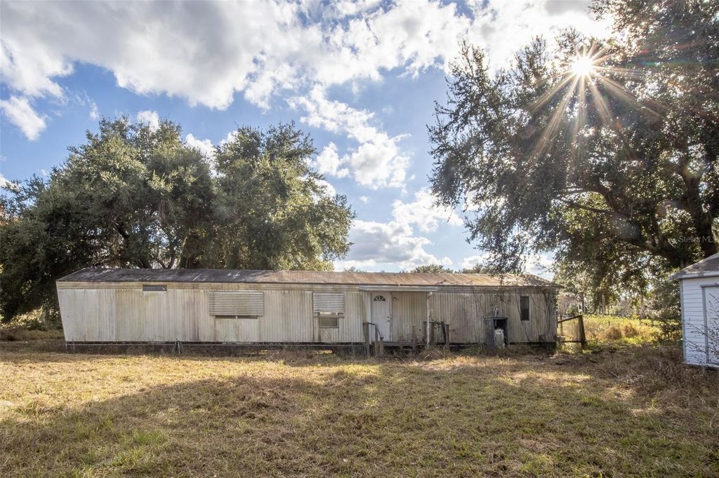 Image 21 of property listing at 7700 FLORIDA BOYS RANCH ROAD, Groveland, FL 34736