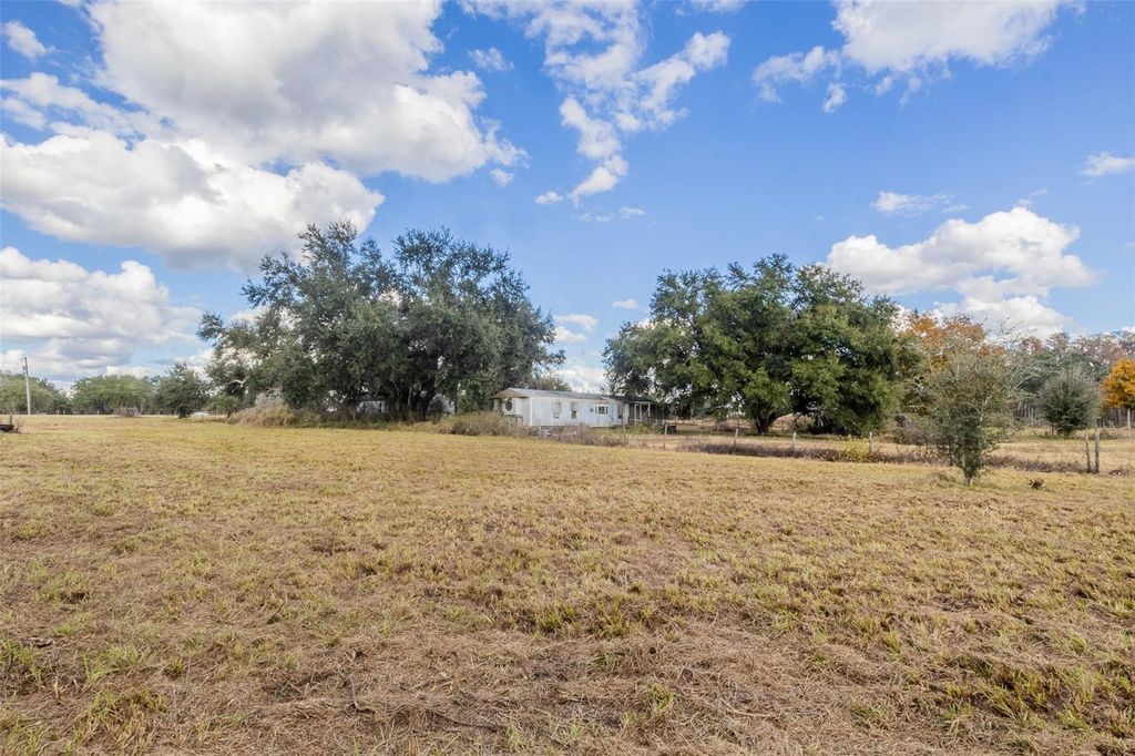 Image 30 of property listing at 7700 FLORIDA BOYS RANCH ROAD, Groveland, FL 34736