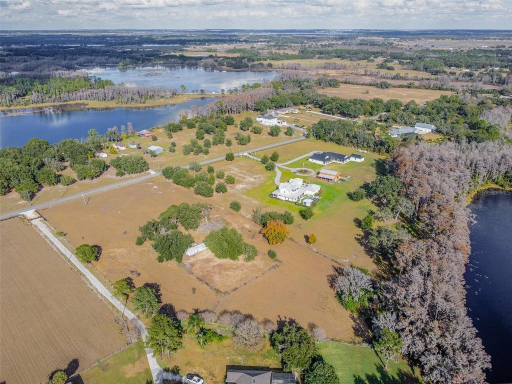 Image 4 of property listing at 7700 FLORIDA BOYS RANCH ROAD, Groveland, FL 34736