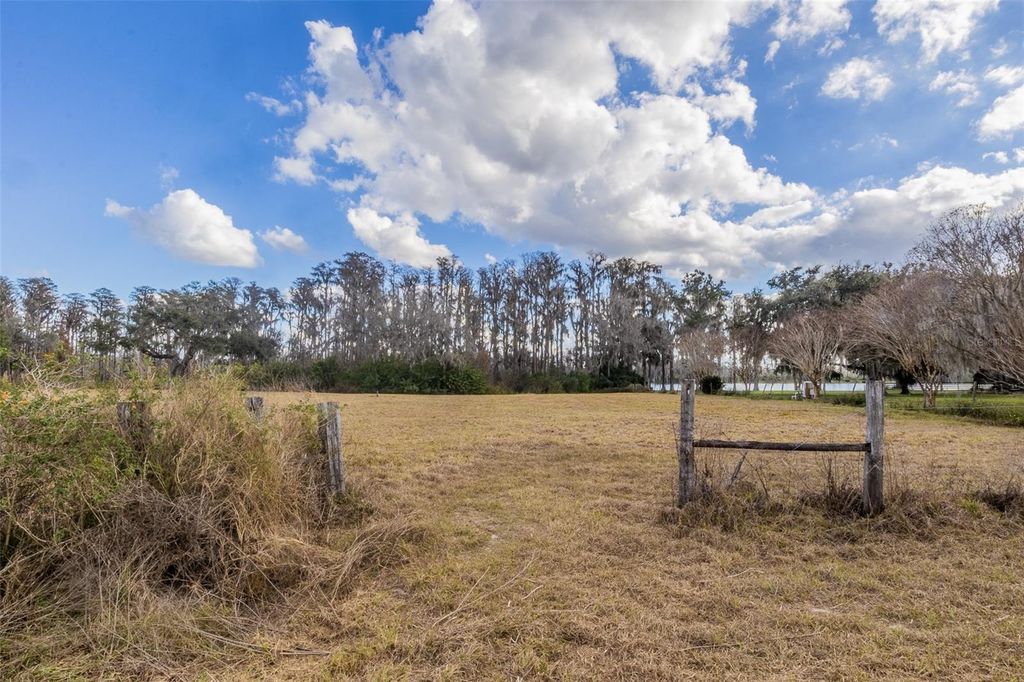 Image 31 of property listing at 7700 FLORIDA BOYS RANCH ROAD, Groveland, FL 34736