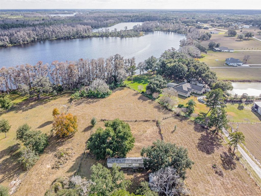 Image 10 of property listing at 7700 FLORIDA BOYS RANCH ROAD, Groveland, FL 34736