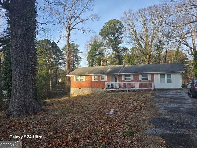 6270 Rockbridge Road, Stone Mountain, GA 30087