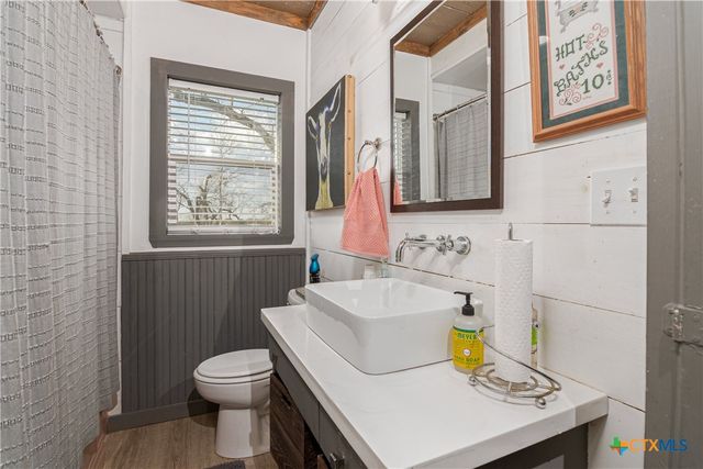 7150 Linne Road, Seguin, TX 78155