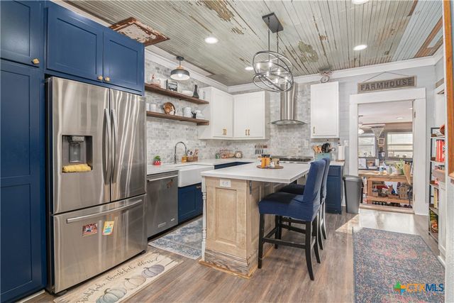 7150 Linne Road, Seguin, TX 78155