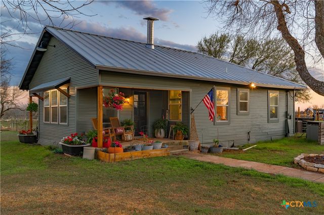 7150 Linne Road, Seguin, TX 78155