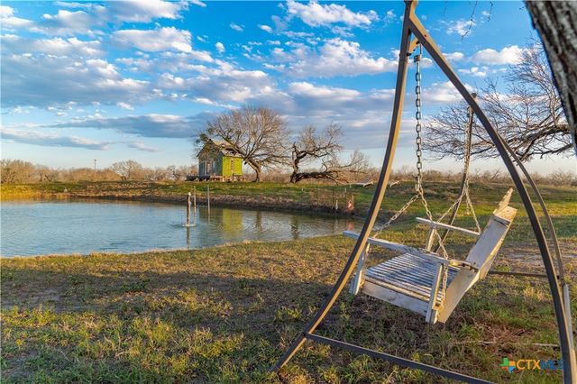 7150 Linne Road, Seguin, TX 78155