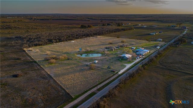 7150 Linne Road, Seguin, TX 78155