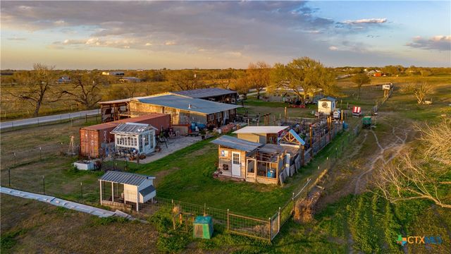 7150 Linne Road, Seguin, TX 78155