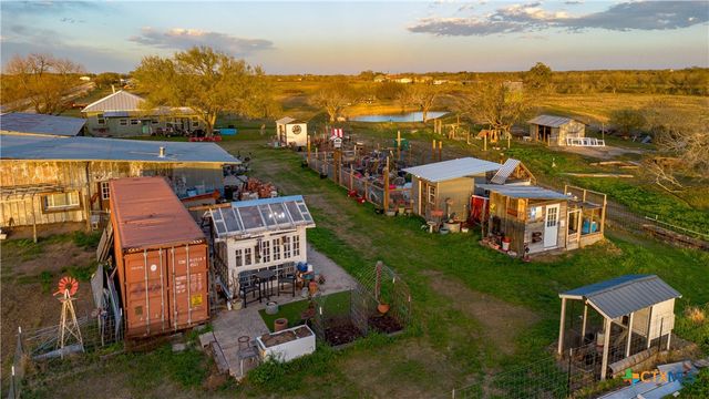 7150 Linne Road, Seguin, TX 78155