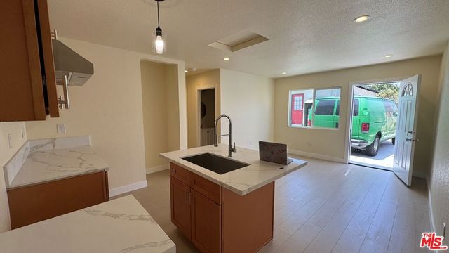 2528 Elkgrove Avenue B, Los Angeles, CA 90040