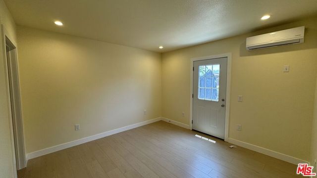 2528 Elkgrove Avenue B, Los Angeles, CA 90040