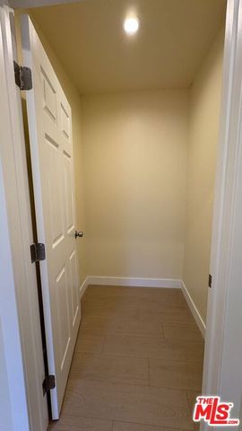 2528 Elkgrove Avenue B, Los Angeles, CA 90040