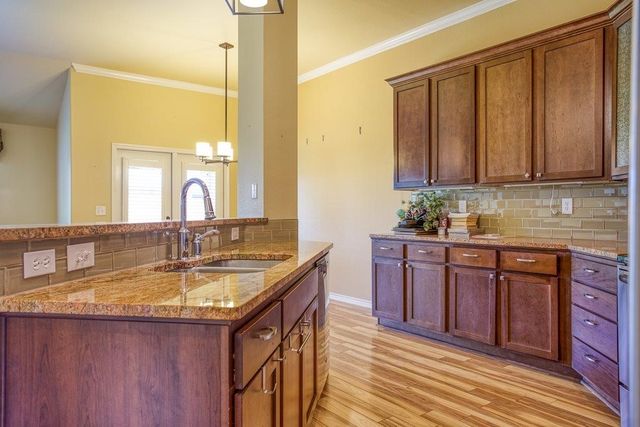 411 Long Point Dr, Portland, TX 78374