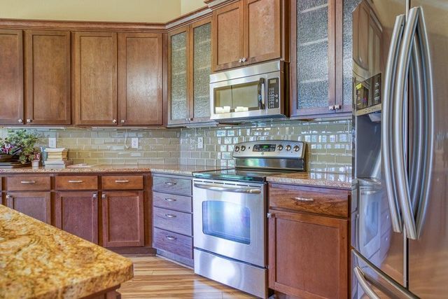 411 Long Point Dr, Portland, TX 78374