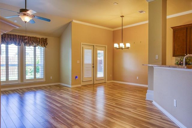 411 Long Point Dr, Portland, TX 78374