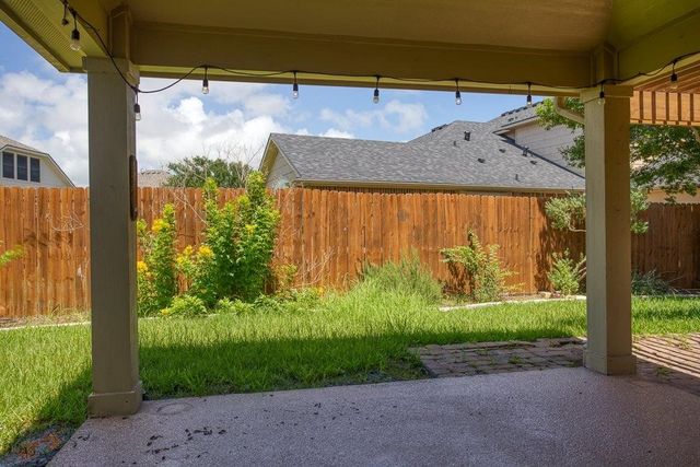 411 Long Point Dr, Portland, TX 78374