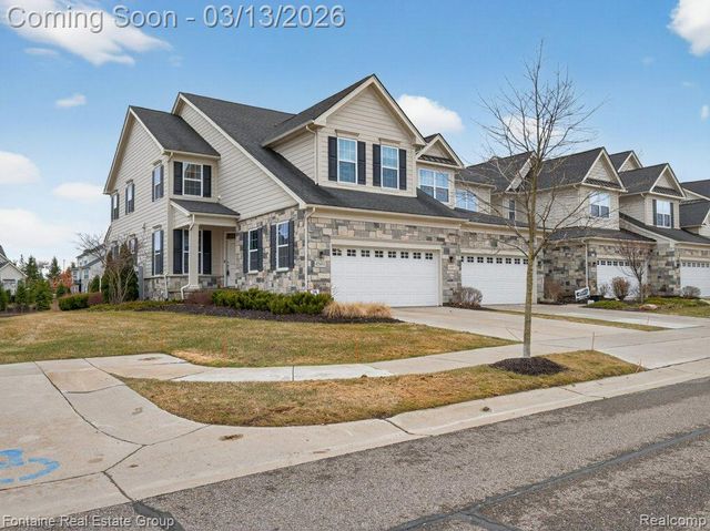42893 Cardinal Way, Novi, MI 48375