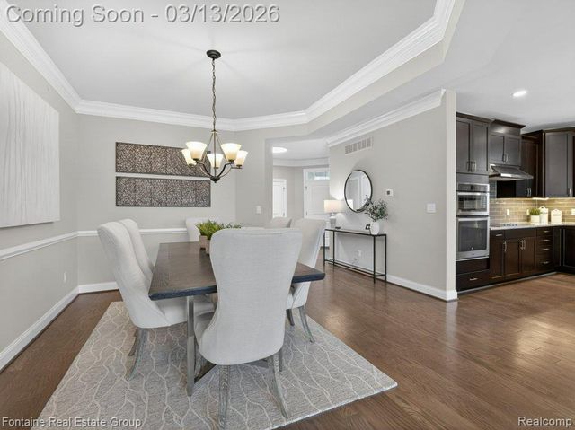 42893 Cardinal Way, Novi, MI 48375