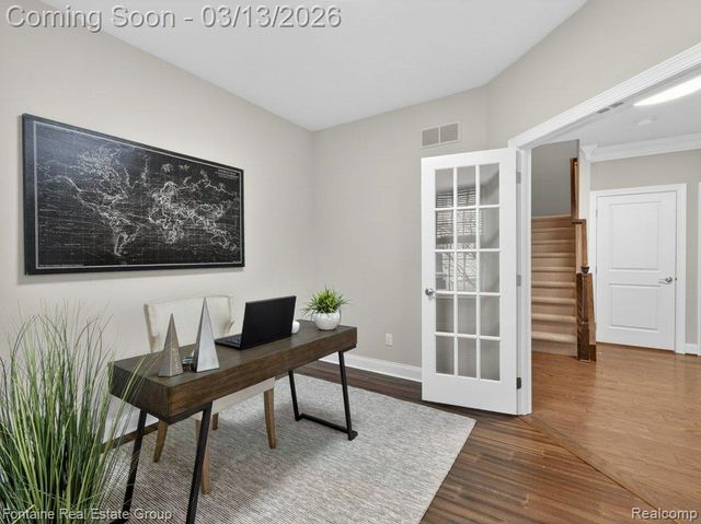 42893 Cardinal Way, Novi, MI 48375