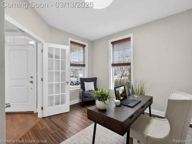 42893 Cardinal Way, Novi, MI 48375