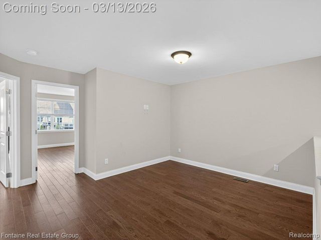 42893 Cardinal Way, Novi, MI 48375