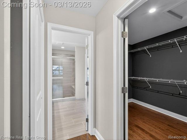 42893 Cardinal Way, Novi, MI 48375