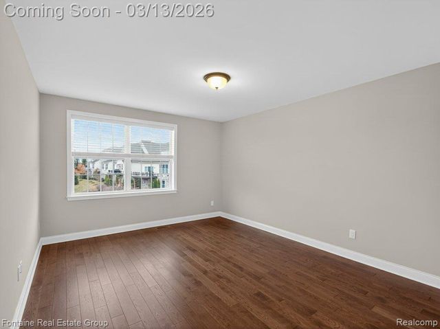 42893 Cardinal Way, Novi, MI 48375