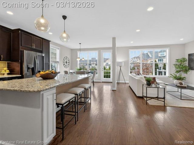 42893 Cardinal Way, Novi, MI 48375