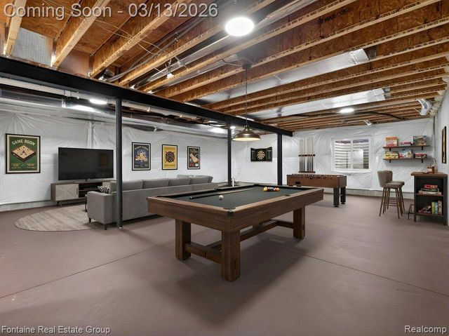 42893 Cardinal Way, Novi, MI 48375