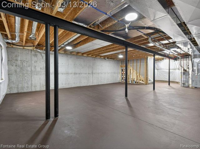 42893 Cardinal Way, Novi, MI 48375