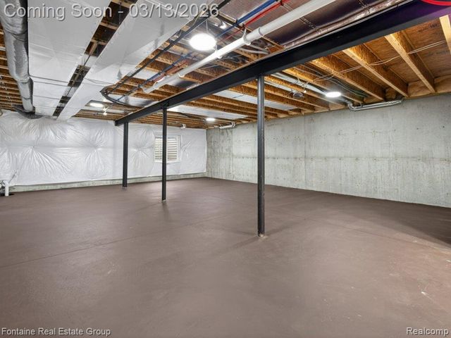 42893 Cardinal Way, Novi, MI 48375