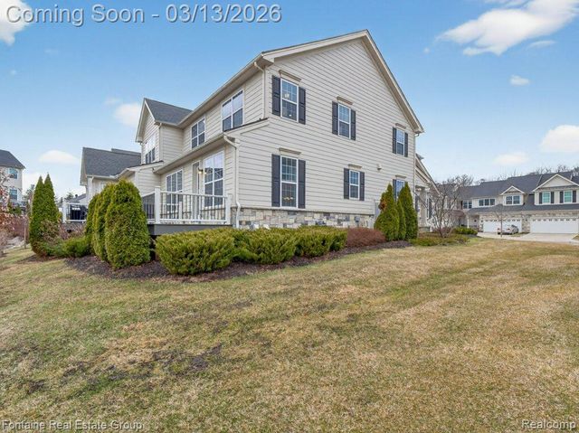 42893 Cardinal Way, Novi, MI 48375