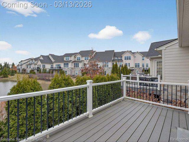42893 Cardinal Way, Novi, MI 48375