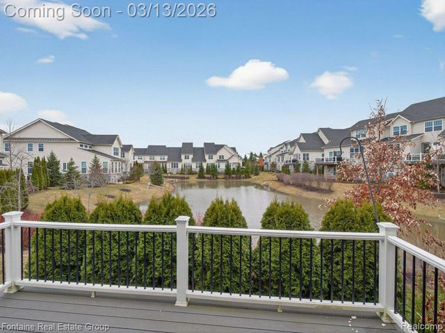 42893 Cardinal Way, Novi, MI 48375