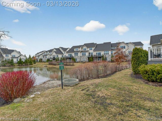 42893 Cardinal Way, Novi, MI 48375