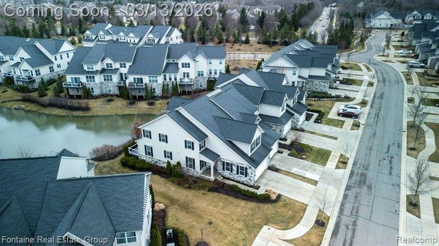 42893 Cardinal Way, Novi, MI 48375