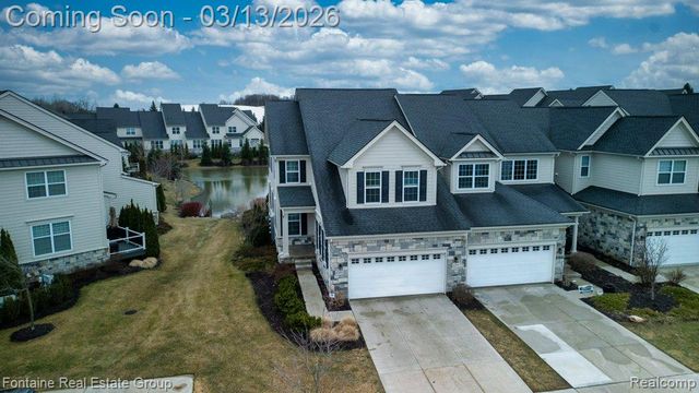 42893 Cardinal Way, Novi, MI 48375