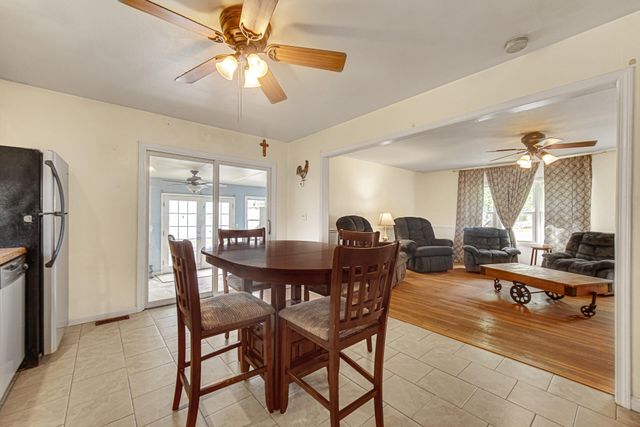 140 Hjelm Road, Porter, IN 46304