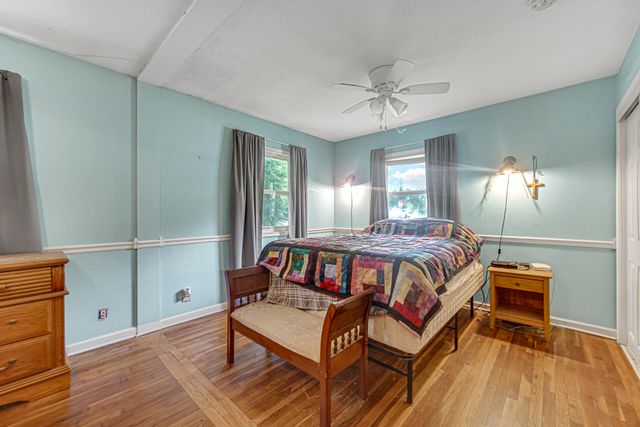 140 Hjelm Road, Porter, IN 46304