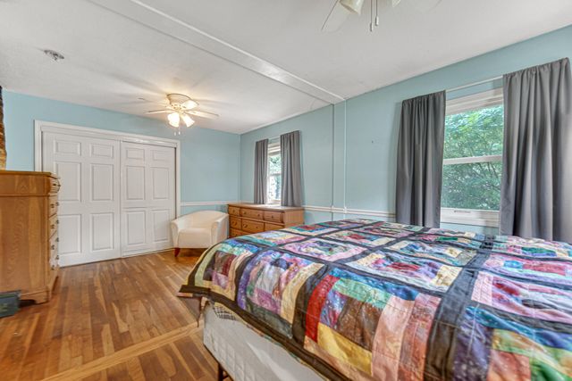 140 Hjelm Road, Porter, IN 46304