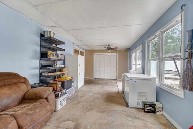 140 Hjelm Road, Porter, IN 46304